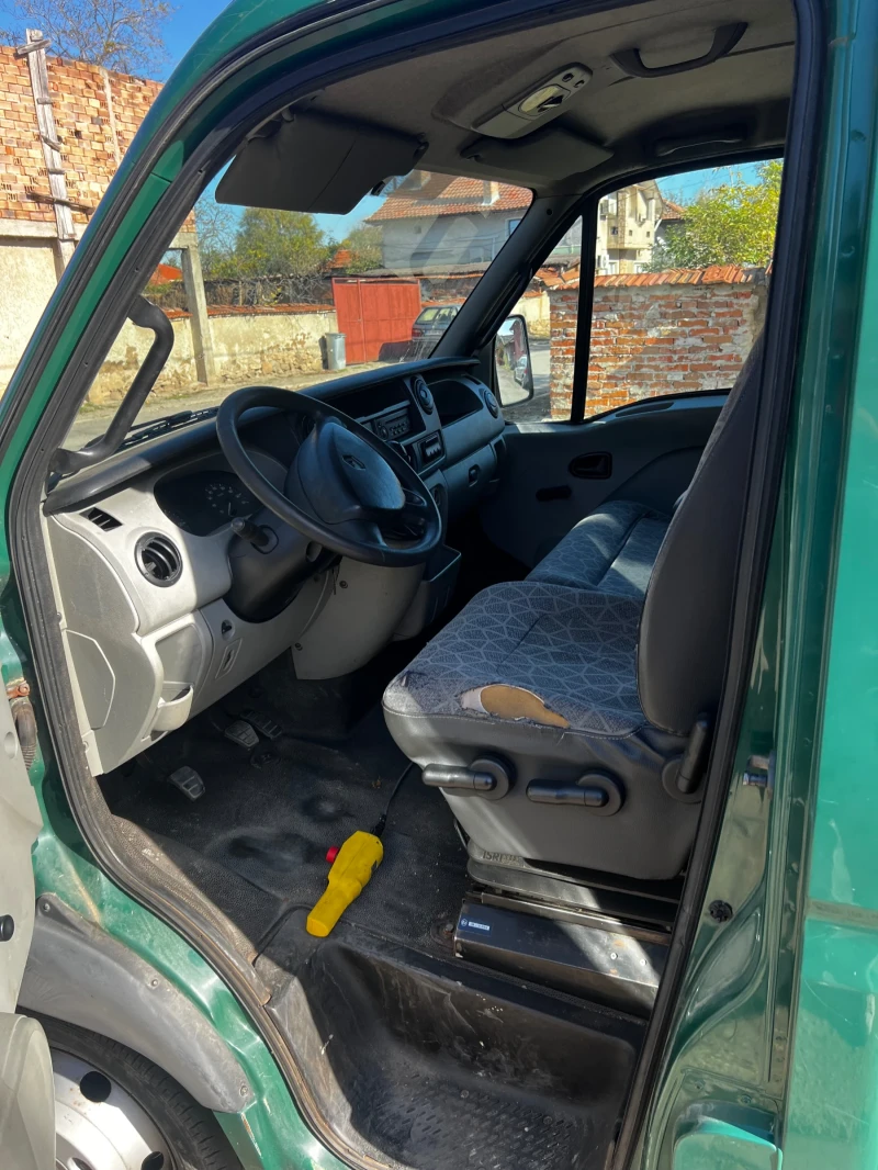 Renault Master 3000 cdi, снимка 4 - Бусове и автобуси - 47702229