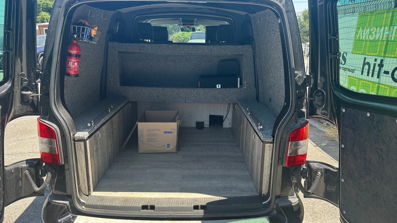 VW Transporter 2.0 TDI / DSG - изображение 9