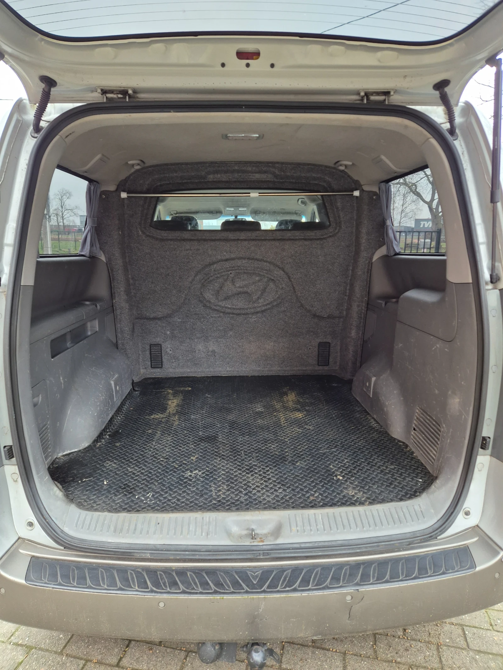 Hyundai H1 2.5D 170к.с. - изображение 9