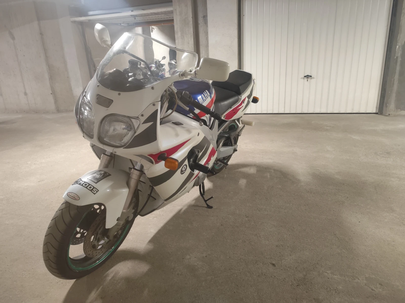 Yamaha Fzr 600R - изображение 2