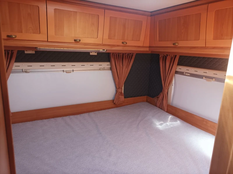 Кемпер HYMER / ERIBA 644, снимка 14 - Каравани и кемпери - 46694643