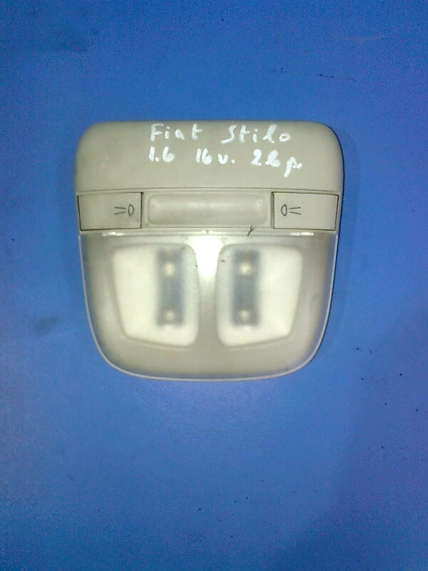 заден плафон за Фиат Стило (1)