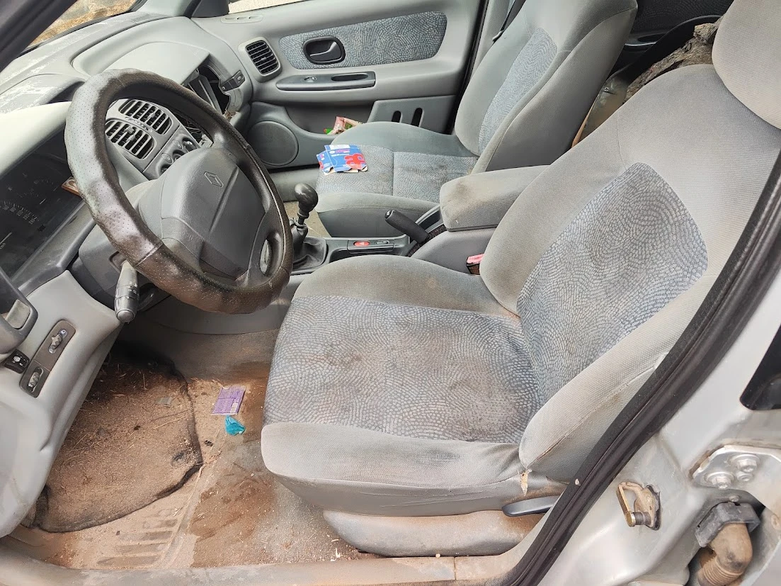 Ремонт мост Renault LAGUNA (1993-) седалки салон 30 евро 0884333269 на части, двигател, скорости