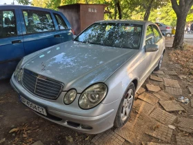 Mercedes-Benz E 220 200цди автомат седан, снимка 1
