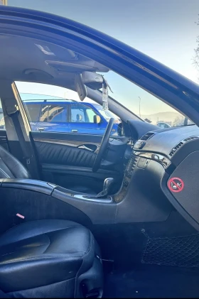 Mercedes-Benz E 320, снимка 5