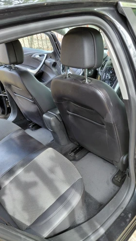 Opel Astra Notchback, снимка 9