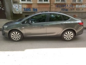 Opel Astra ночбак, снимка 2