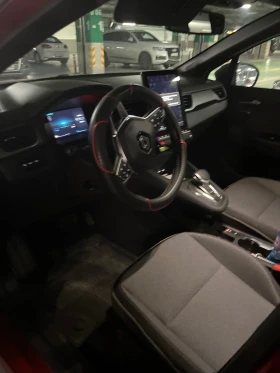 Renault Captur, снимка 2 - Автомобили и джипове - 53411771