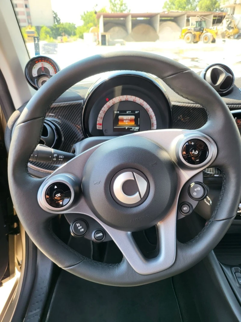 Smart Fortwo, снимка 12 - Автомобили и джипове - 46290349