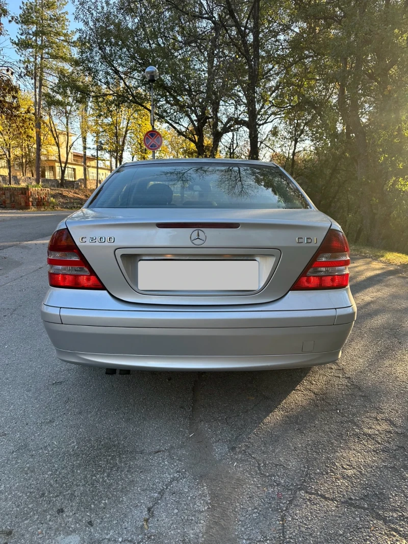 Mercedes-Benz C 200 CDI, снимка 4 - Автомобили и джипове - 47872370