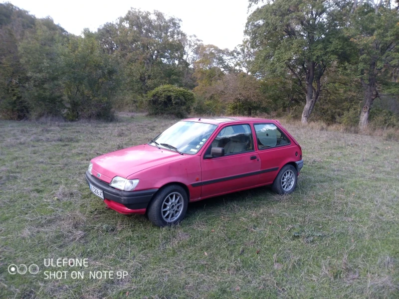 Ford Fiesta 1.3 газ-бензин , снимка 4 - Автомобили и джипове - 48035799