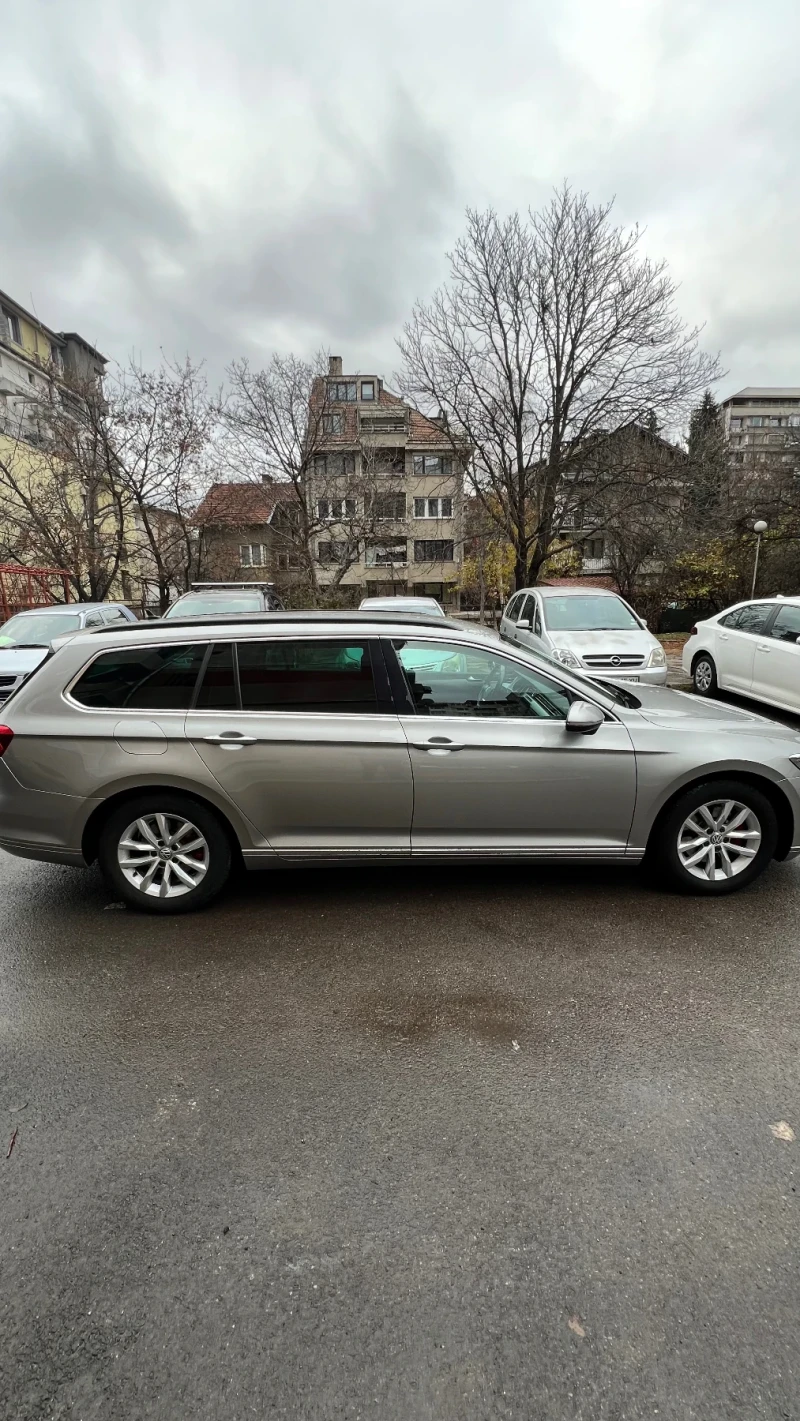 VW Passat 2.0TDI DSG Higline Навигация/Подгрев/Full LED, снимка 7 - Автомобили и джипове - 48298214