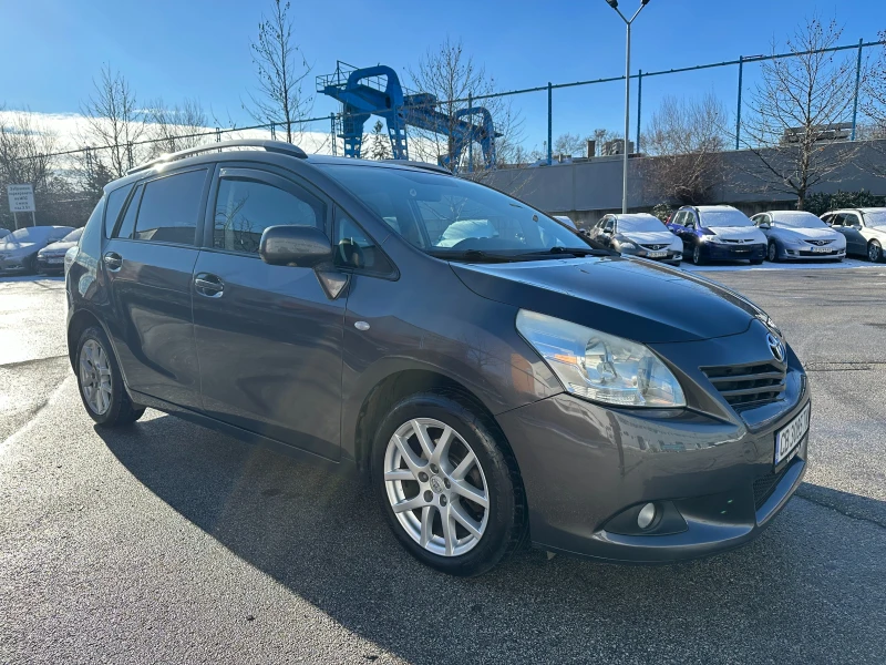 Toyota Verso 2.0d 126 к.с., снимка 6 - Автомобили и джипове - 48571494