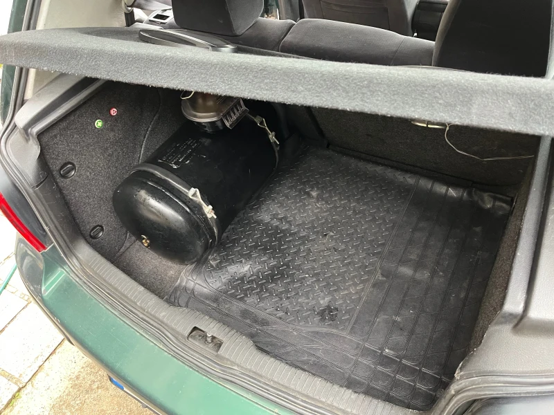 VW Golf, снимка 9 - Автомобили и джипове - 52053909