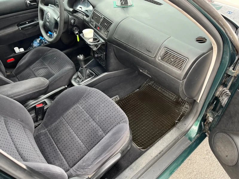 VW Golf, снимка 7 - Автомобили и джипове - 52053909