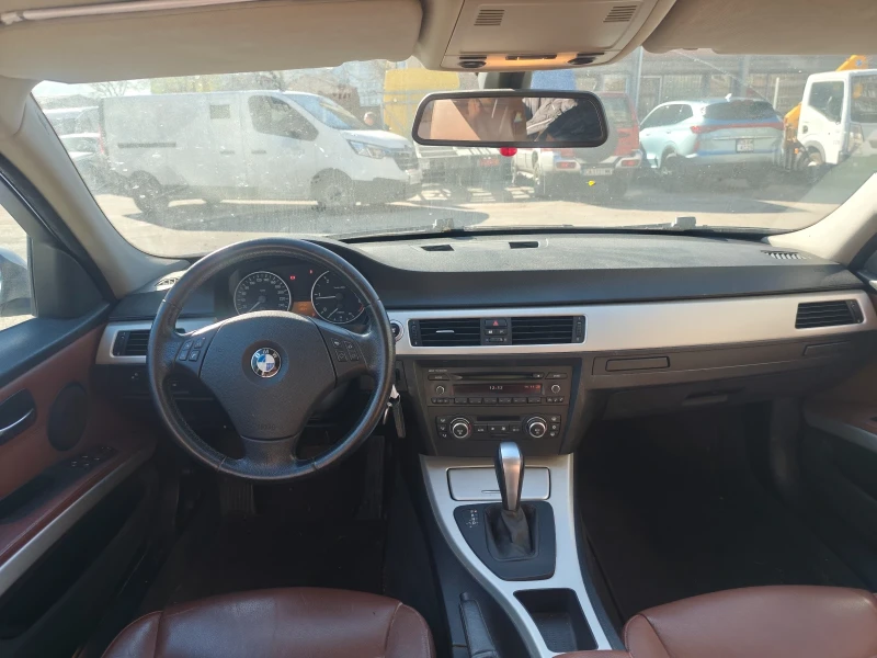 BMW 320 2.0d automatic , снимка 10 - Автомобили и джипове - 52425759