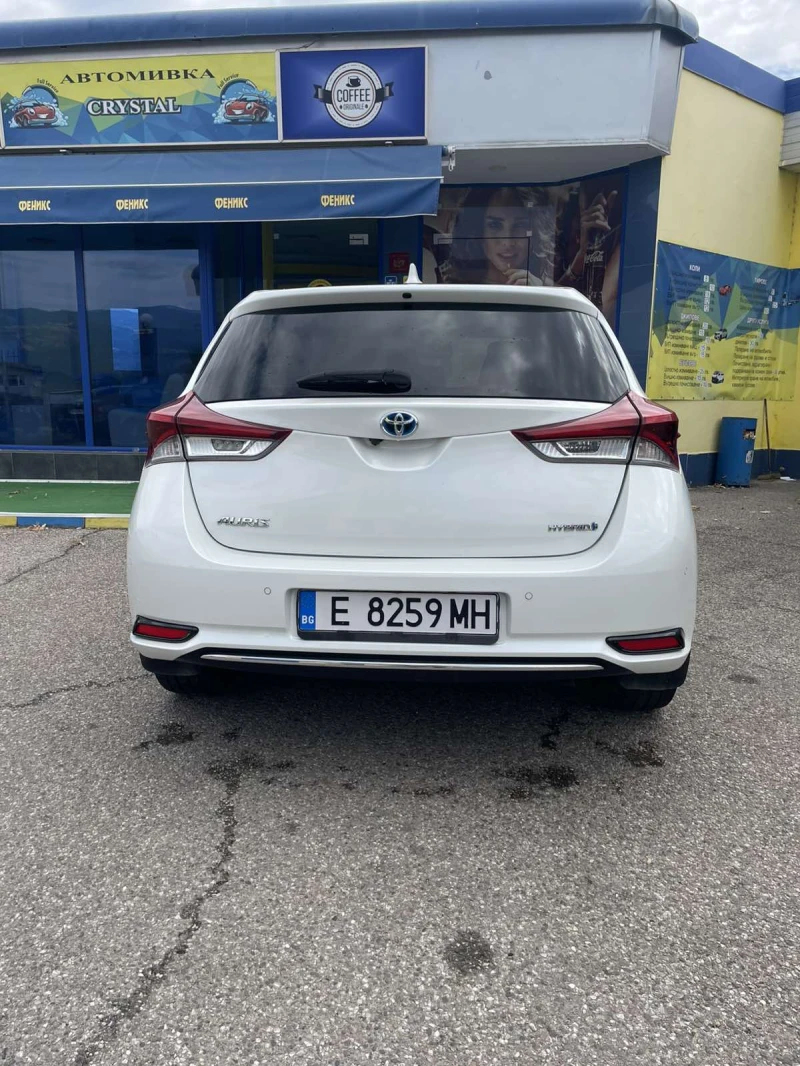 Toyota Auris, снимка 4 - Автомобили и джипове - 52815858