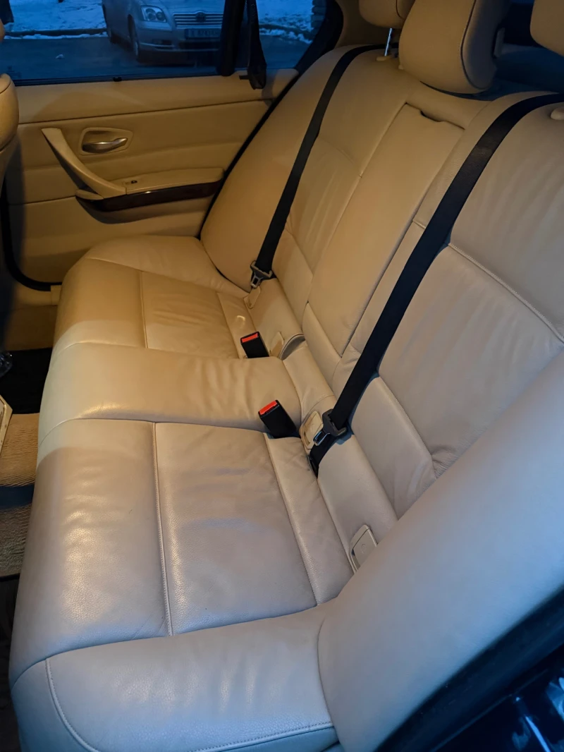 BMW 320, снимка 6 - Автомобили и джипове - 53387275