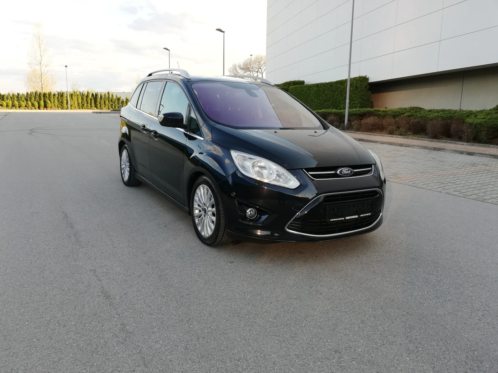 Ford Grand C-Max -7 МЕСТЕН-2.0 TDCI-TOP FULL-ШВЕЙЦАРИЯ - изображение 3