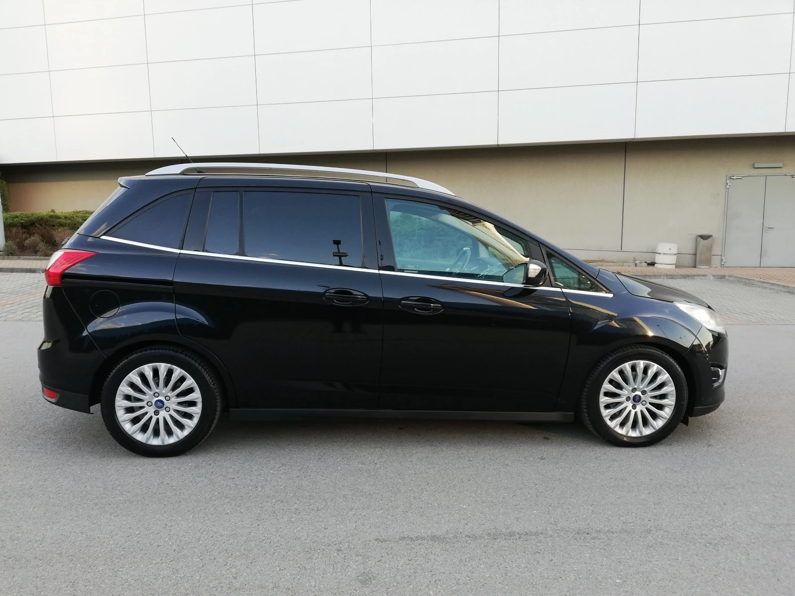 Ford Grand C-Max -7 МЕСТЕН-2.0 TDCI-TOP FULL-ШВЕЙЦАРИЯ - изображение 8