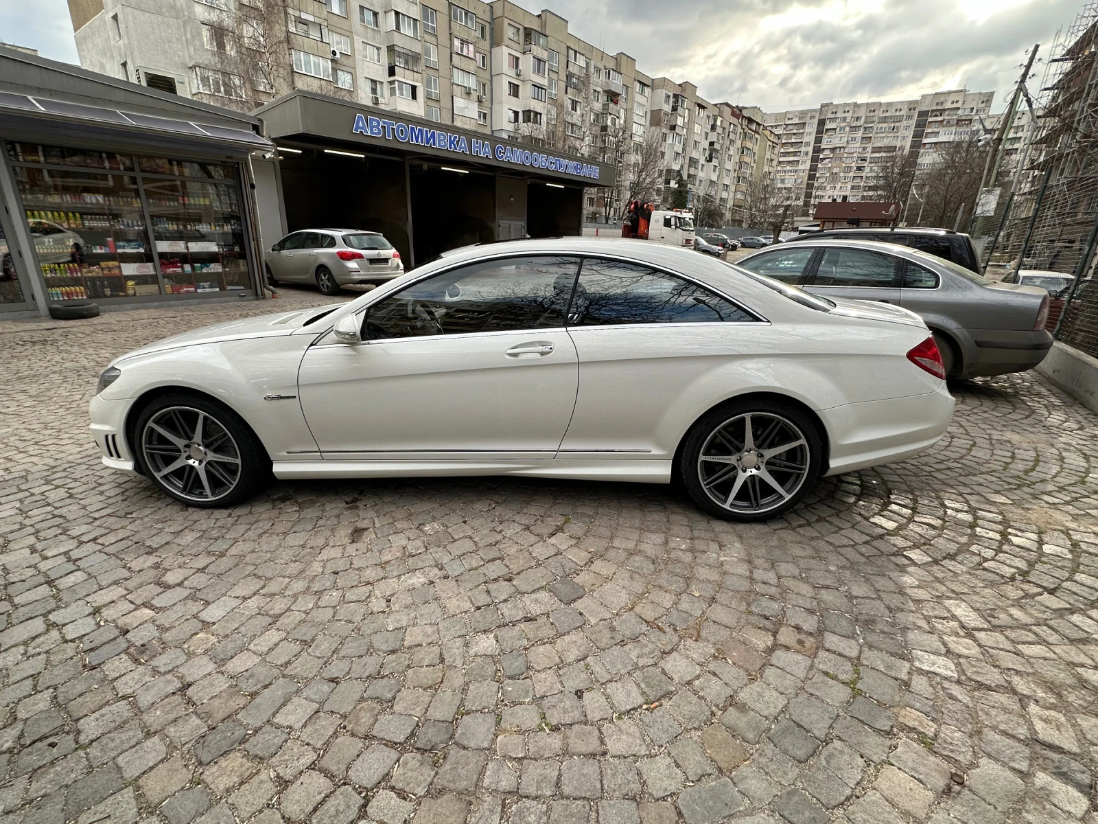 Mercedes-Benz CL 63 AMG  - изображение 3