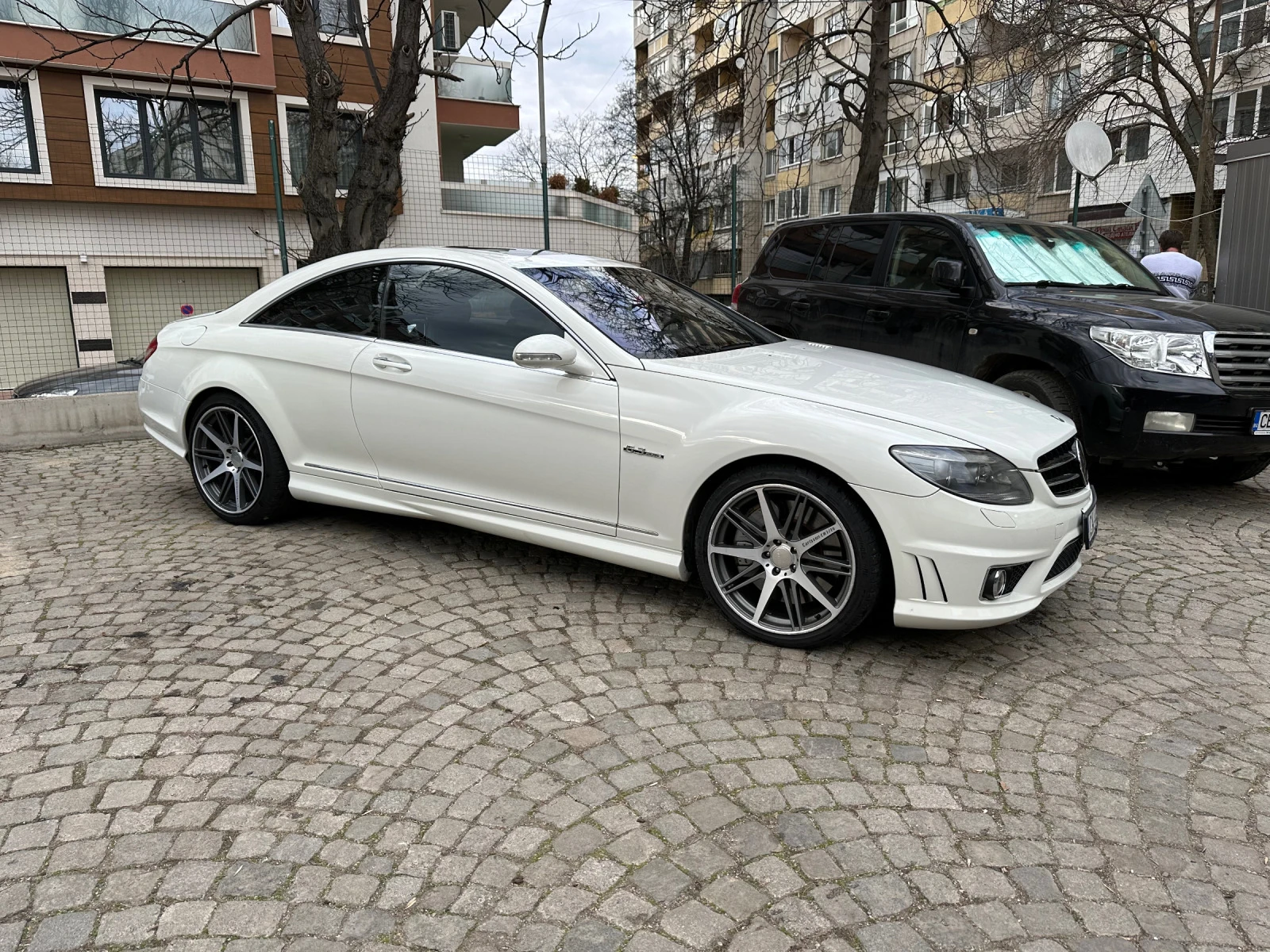 Mercedes-Benz CL 63 AMG  - изображение 7