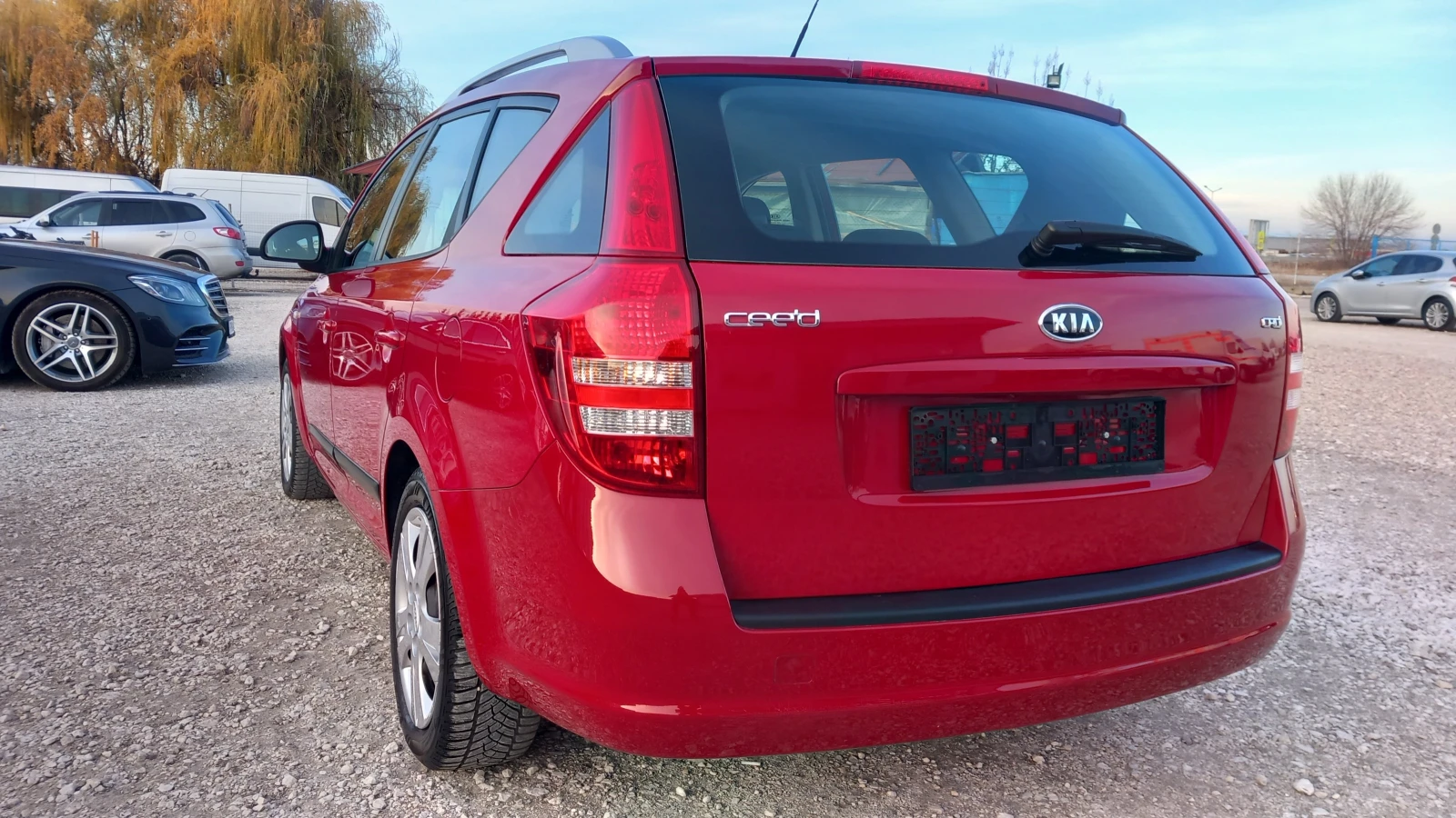 Kia Ceed 1.6CRDI-175000км/КЛИМАТРОНИК  - изображение 3