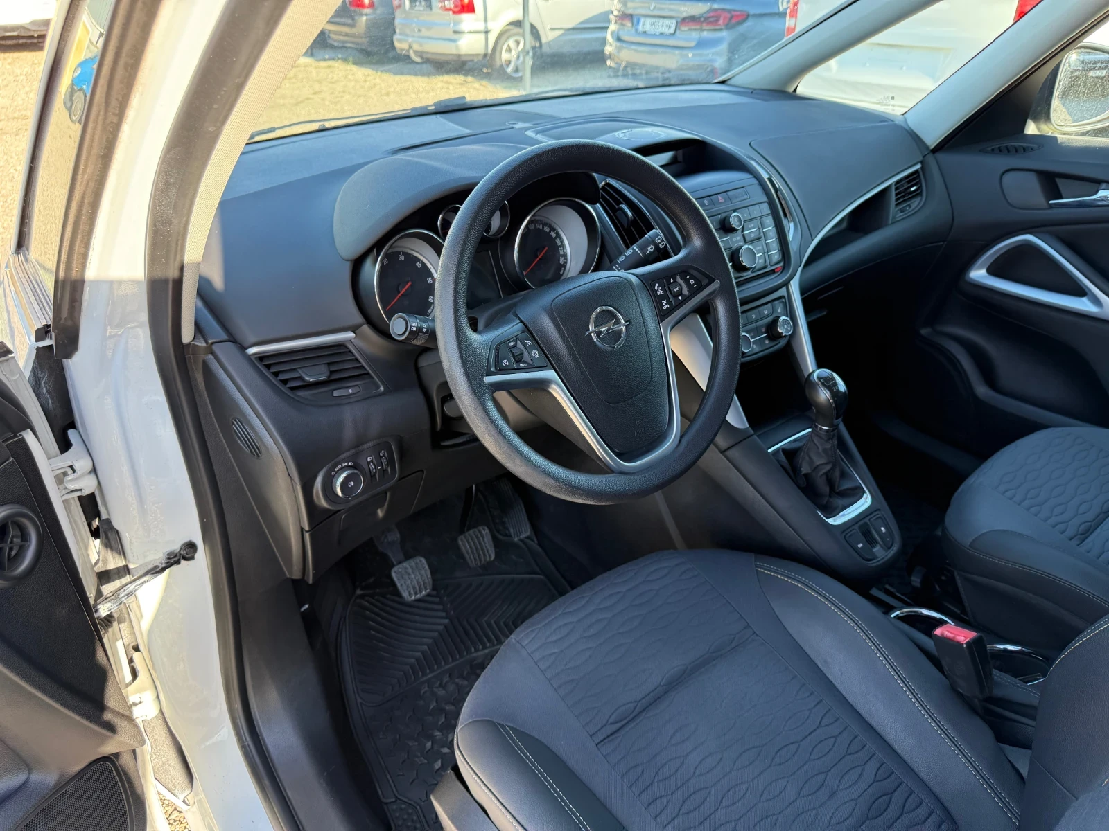 Opel Zafira 1.6d/136hp/COSMO/EVRO6/ - изображение 9