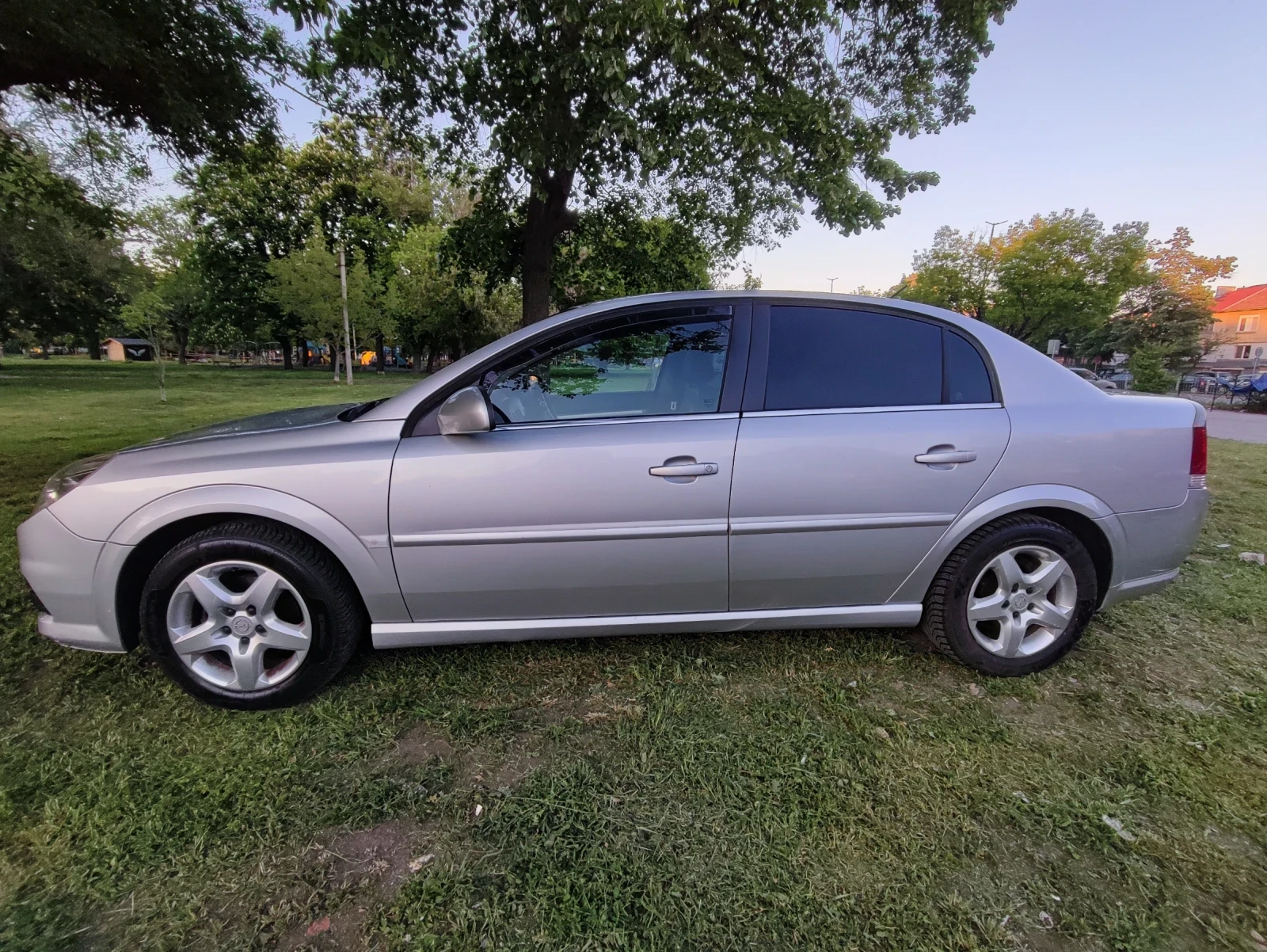 Opel Vectra 2.2 i - 147 кс газ - изображение 2