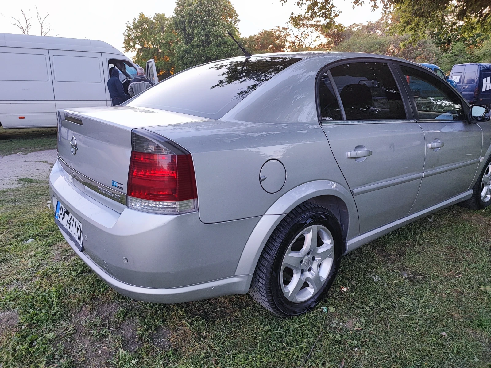 Opel Vectra 2.2 i - 147 кс газ - изображение 5