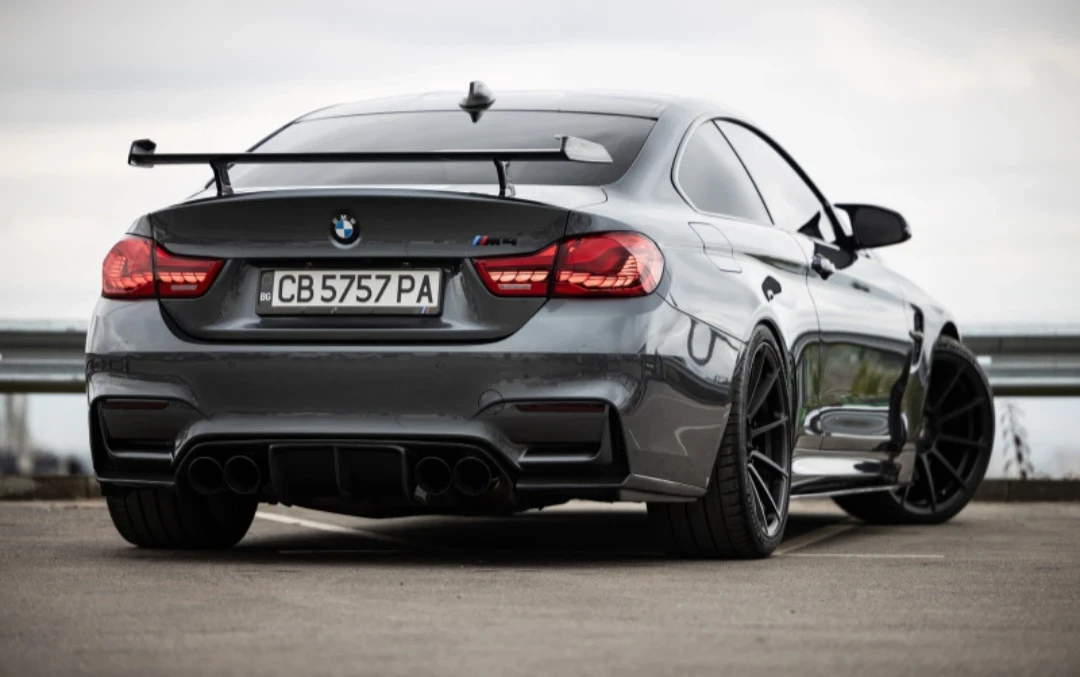 BMW M4  COMPETITION - изображение 3