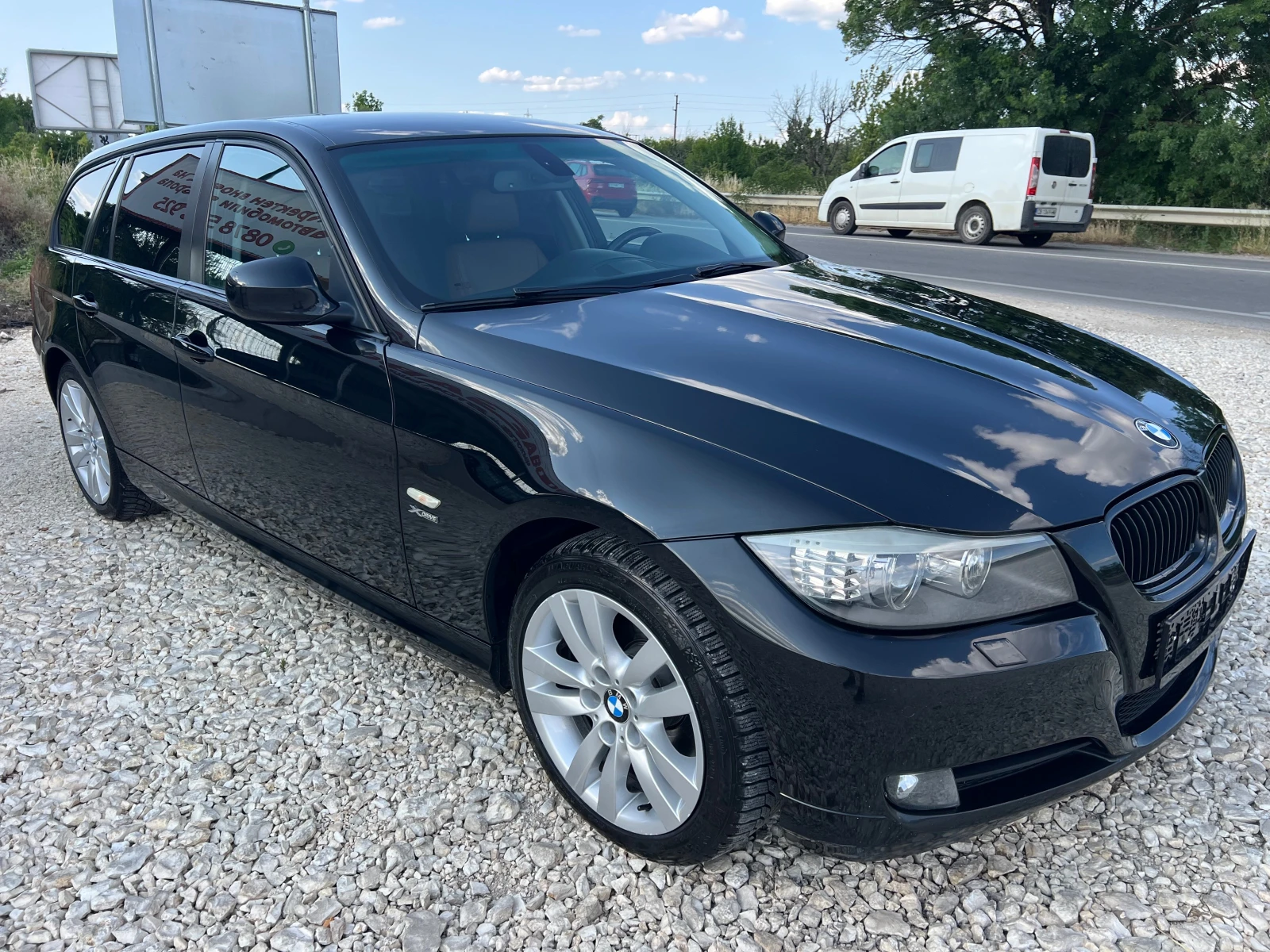 BMW 320 D-184p.s-X-drive/Facelift-Individual/Navi-Euro 5!! - изображение 2