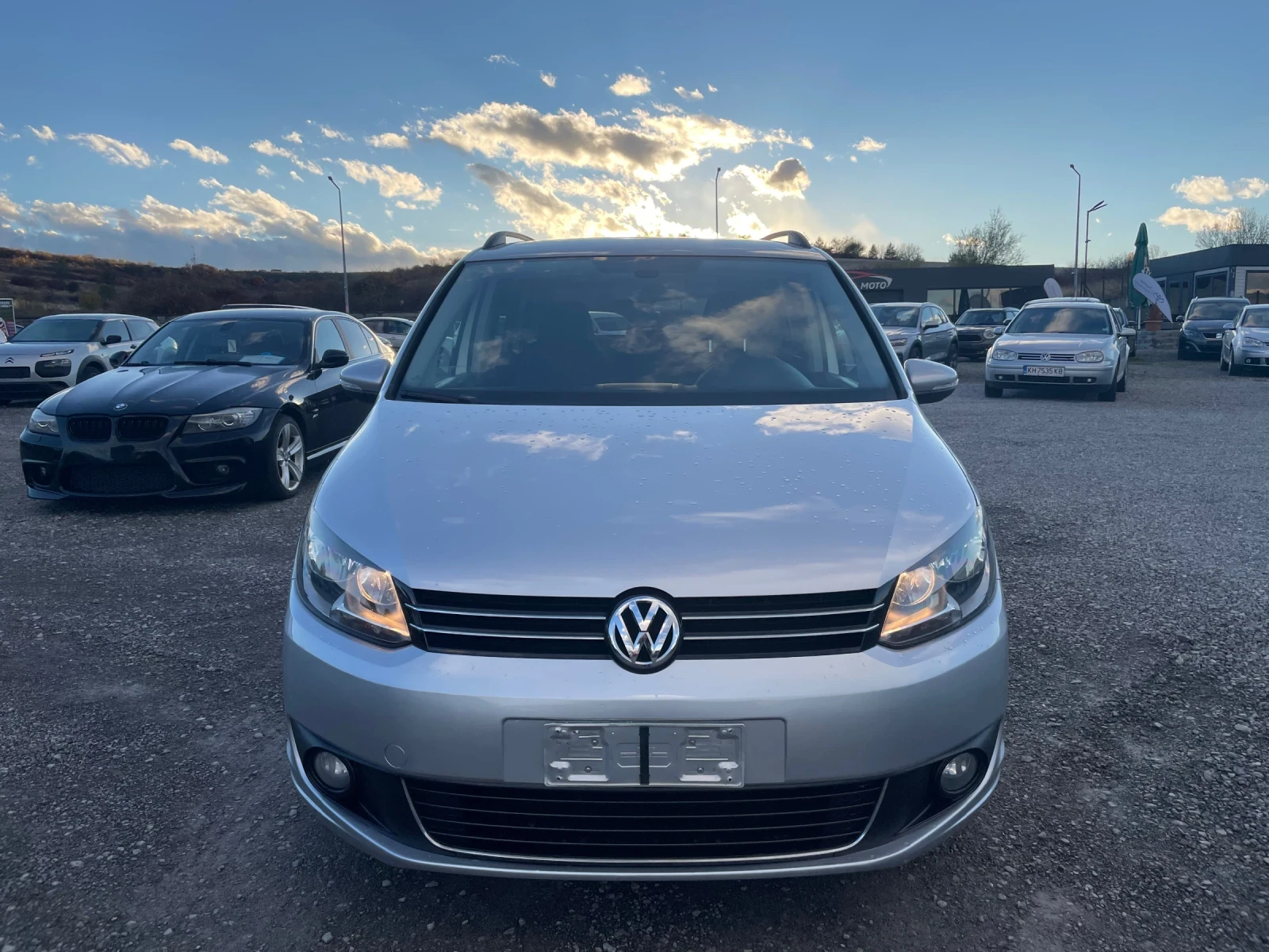 VW Touran 1.6TDI 6+ 1 HIGHLINE NAVI | Mobile.bg — изображение 2
