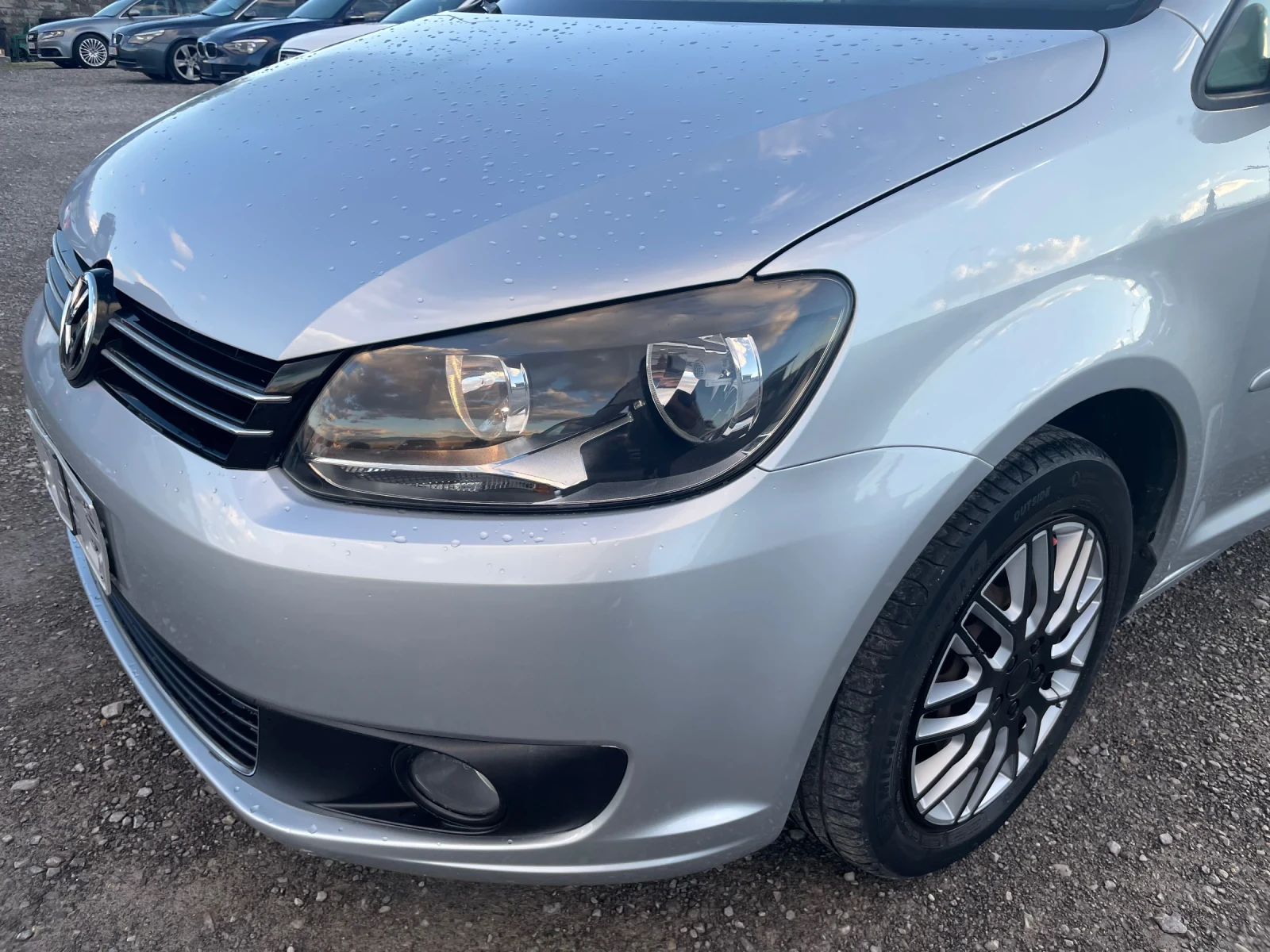 VW Touran 1.6TDI 6+ 1 HIGHLINE NAVI | Mobile.bg — изображение 12
