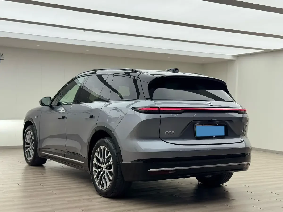 NIO EL6  ES6   | Mobile.bg � ����������� 6