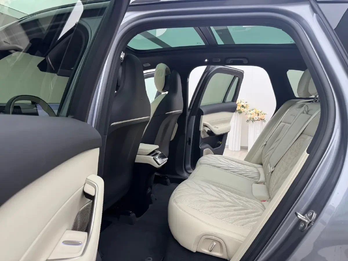 NIO EL6  ES6   | Mobile.bg � ����������� 10