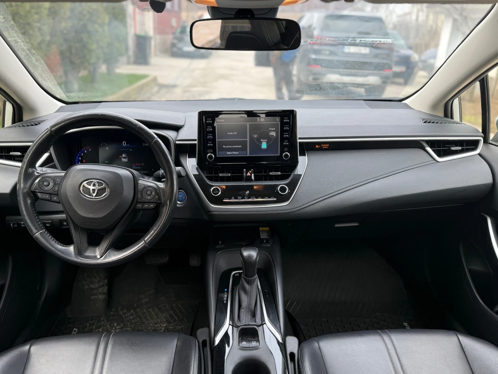 Toyota Corolla 1.8 HEV, снимка 12 - Автомобили и джипове - 53765689