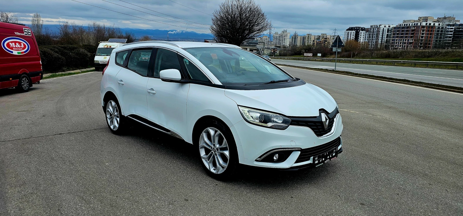 Renault Grand scenic 1.5  , снимка 3 - Автомобили и джипове - 53845480