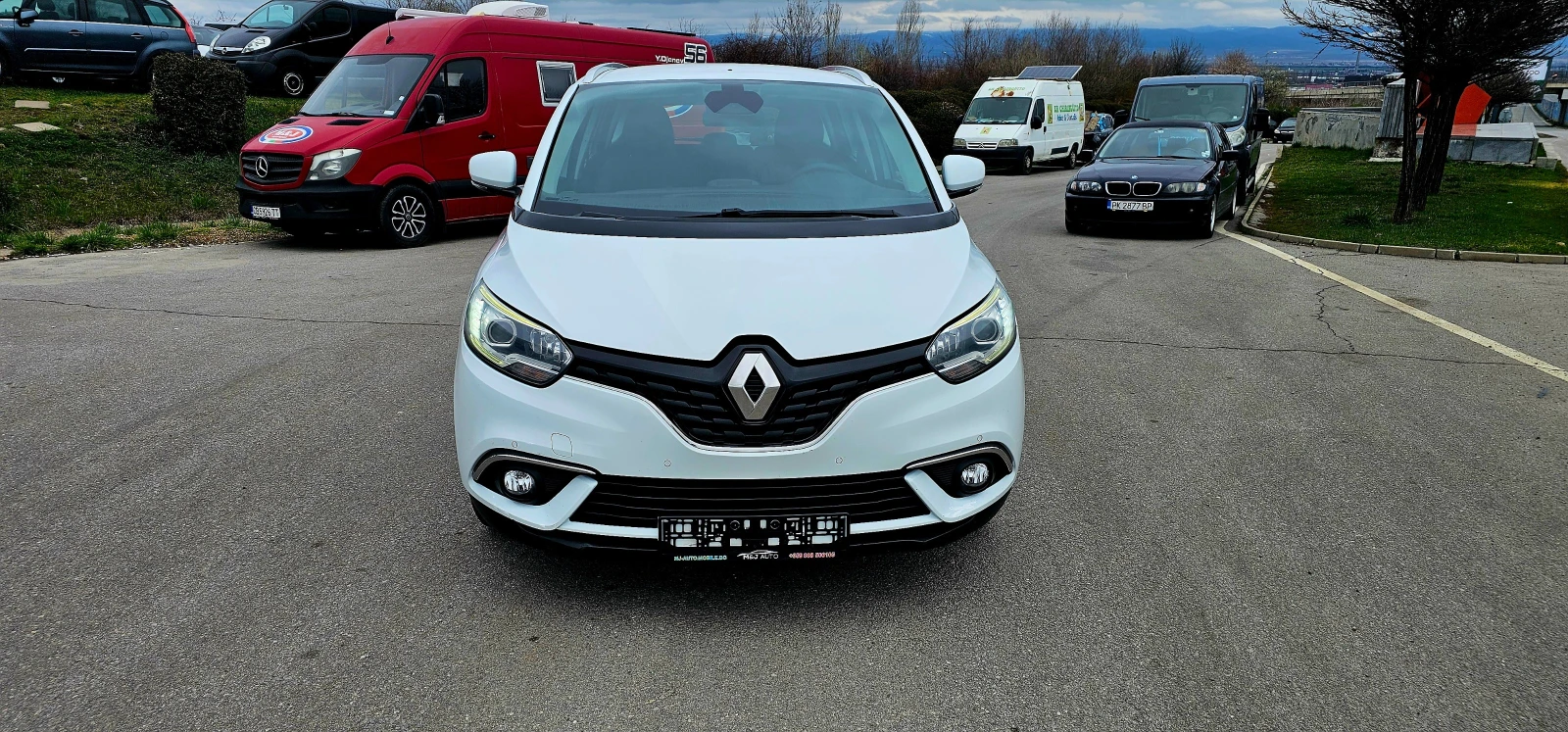 Renault Grand scenic 1.5  , снимка 5 - Автомобили и джипове - 53845480