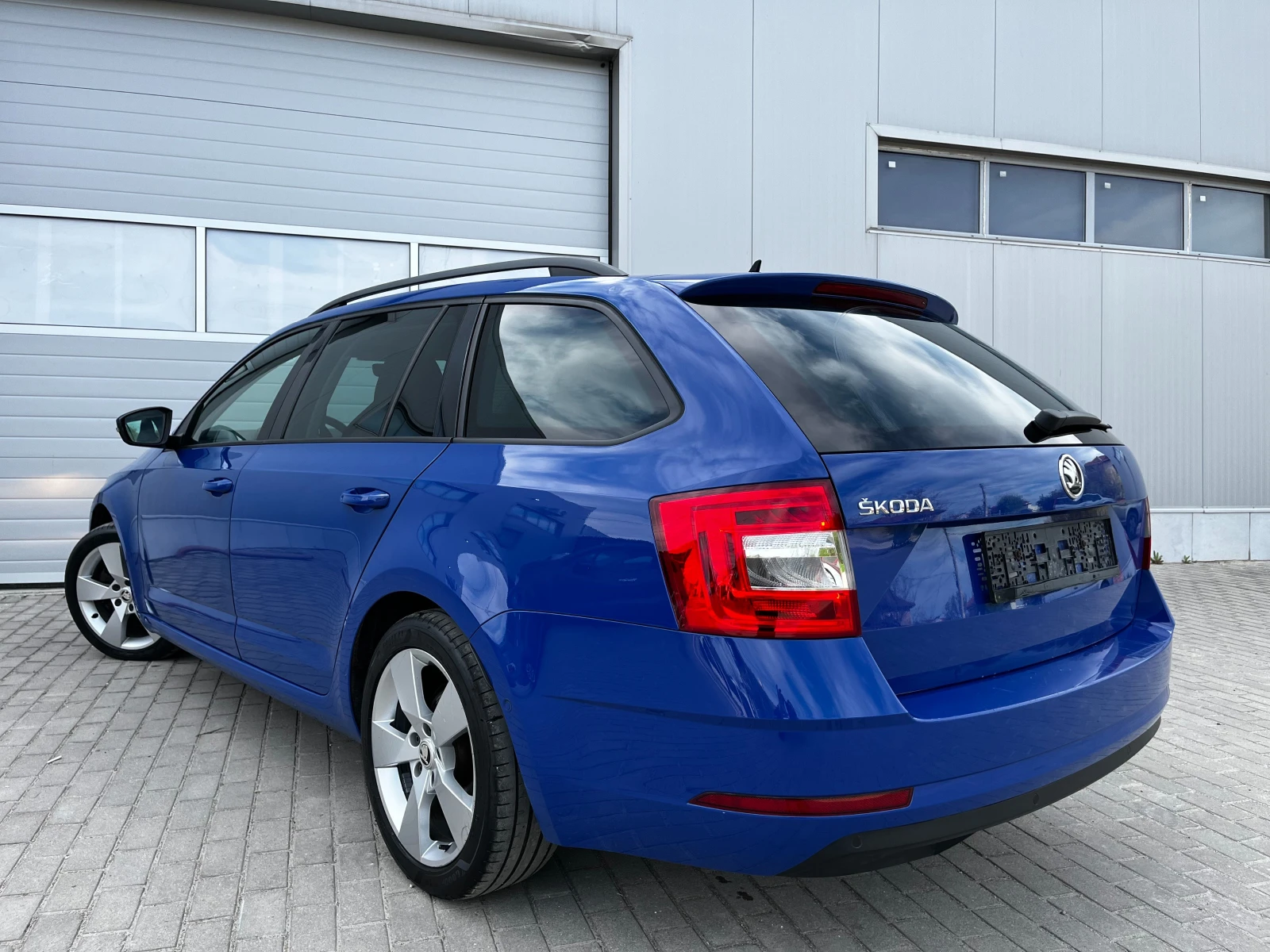 Skoda Octavia 2.0 TSI DSG-Автоматик 190к.с. ТUV Германия 8Джанти, снимка 4 - Автомобили и джипове - 54126367