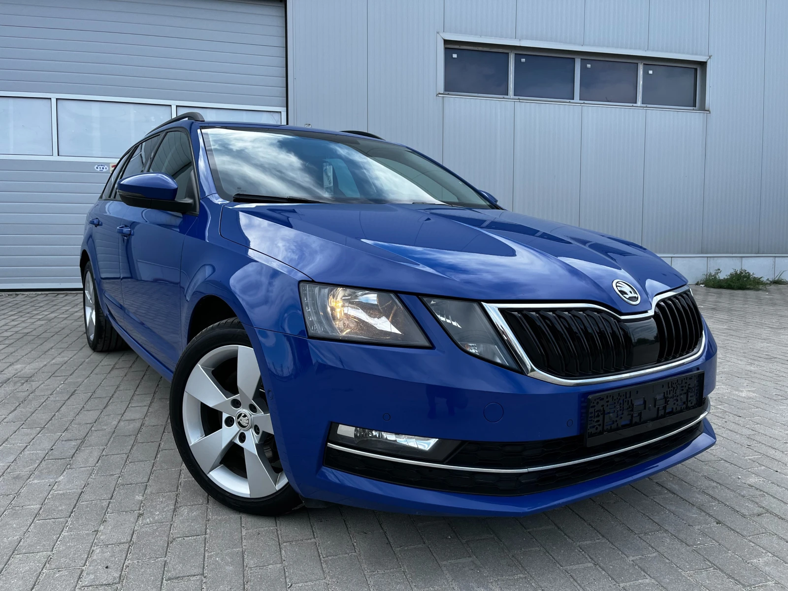Skoda Octavia 2.0 TSI DSG-Автоматик 190к.с. ТUV Германия 8Джанти, снимка 2 - Автомобили и джипове - 54126367