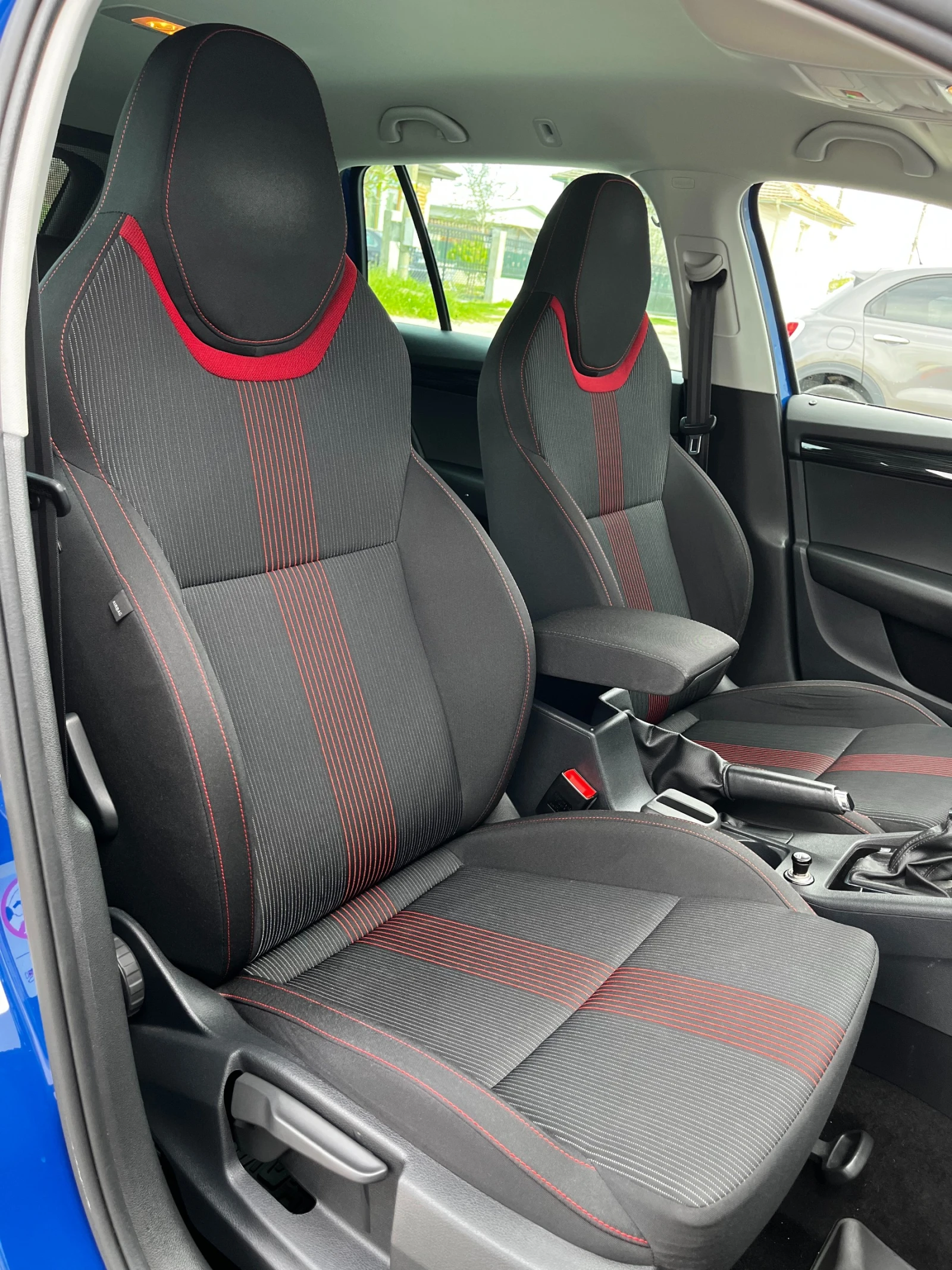 Skoda Octavia 2.0 TSI DSG-Автоматик 190к.с. ТUV Германия 8Джанти, снимка 11 - Автомобили и джипове - 54126367