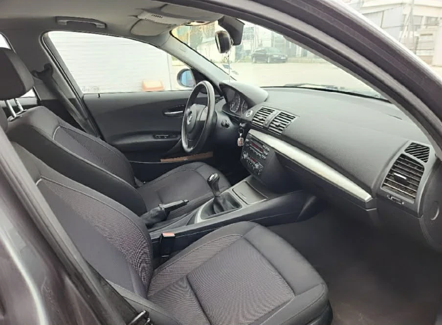 BMW 118, снимка 8 - Автомобили и джипове - 54181533