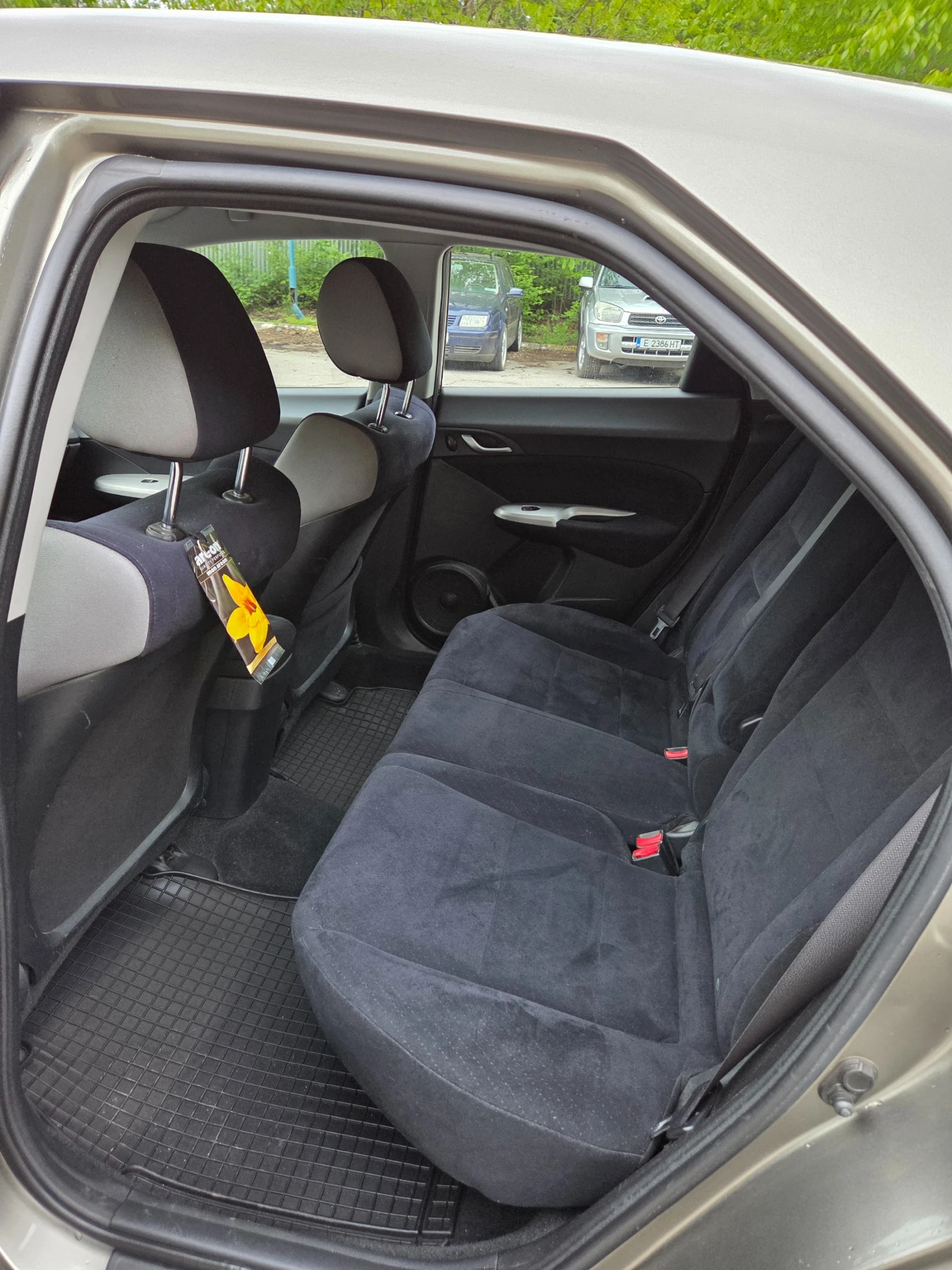 Honda Civic VIII 1.8 i-VTEC 140 к.с. , снимка 9 - Автомобили и джипове - 54586131