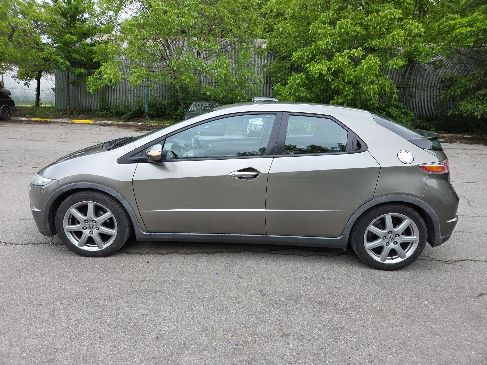Honda Civic VIII 1.8 i-VTEC 140 к.с. , снимка 8 - Автомобили и джипове - 54586131