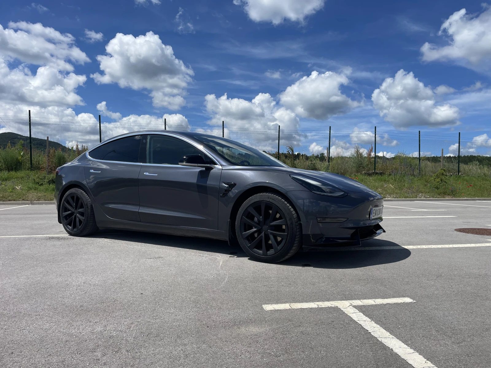 Tesla Model 3 Long Range Dual Motor (4x4), снимка 2 - Автомобили и джипове - 54892686