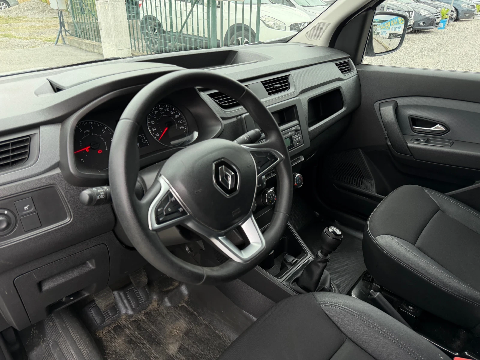 Renault Express | Mobile.bg � ����������� 10