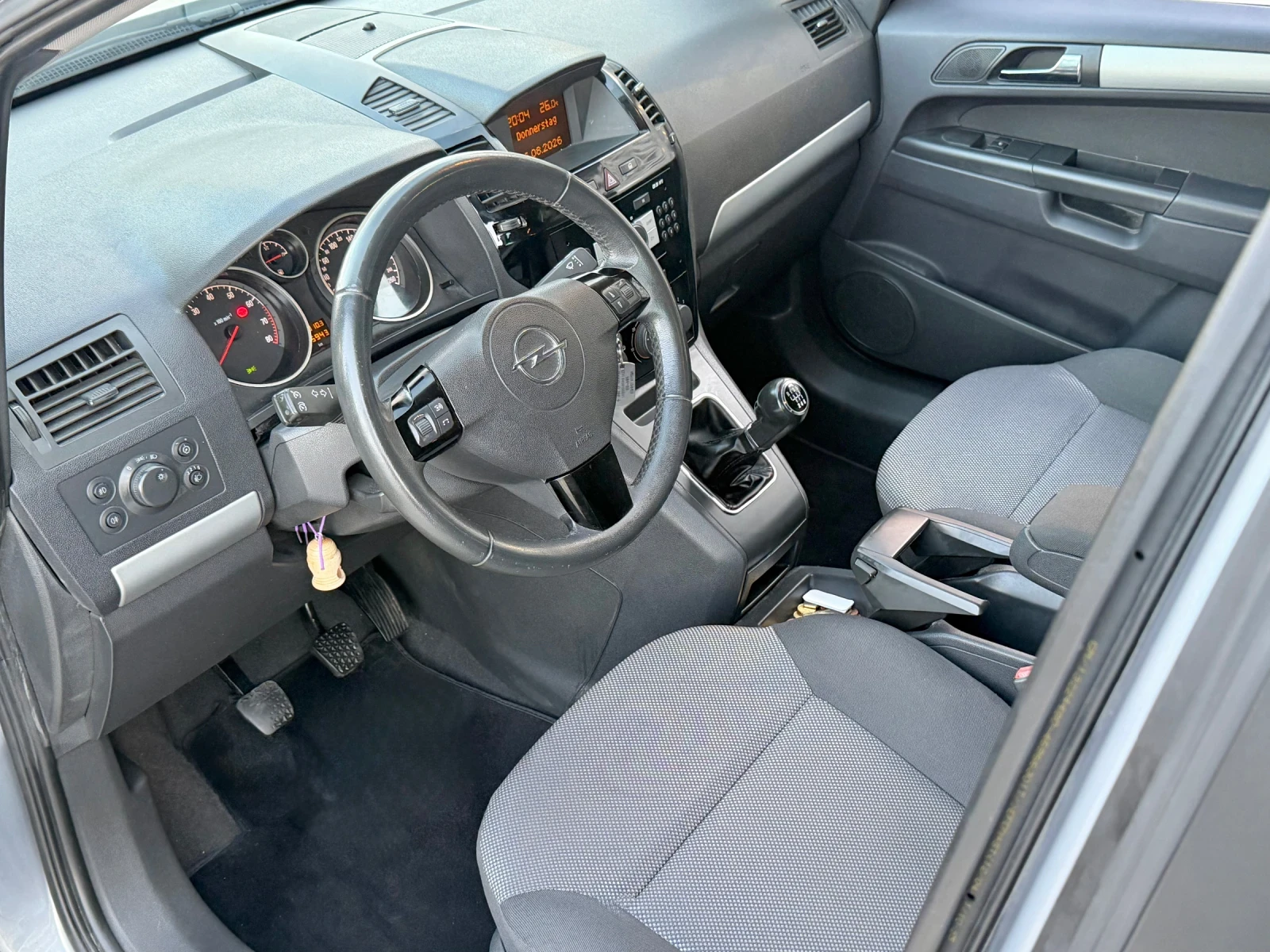 Opel Zafira 1.8 ГАЗ/БЕНЗИН, снимка 8 - Автомобили и джипове - 55590197