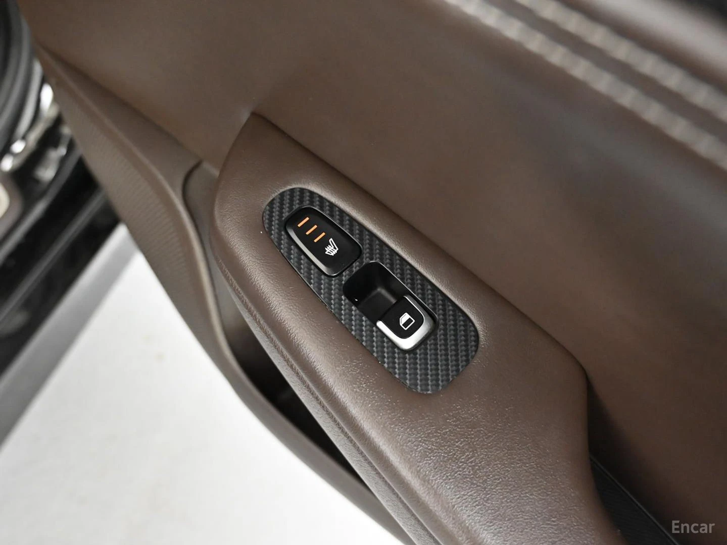 Kia Stinger * ПАНО* KEYLESS* Camera* ПОДГРЕВ* , снимка 15 - Автомобили и джипове - 55656634