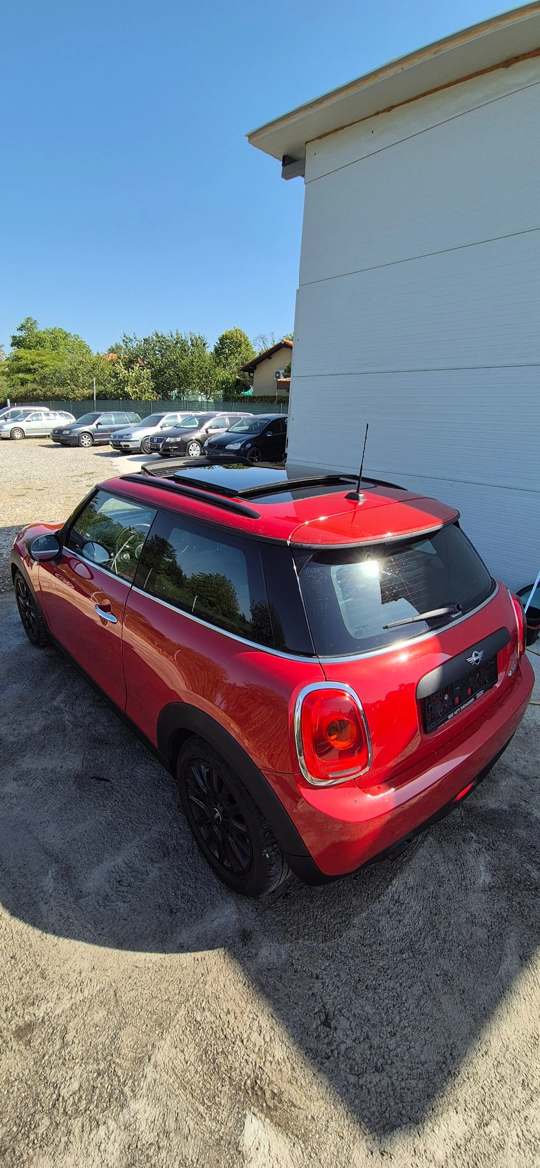 Mini One 1.2i Turbo* Панорама* ел.шибидах* спортен салон* , снимка 5 - Автомобили и джипове - 55988317